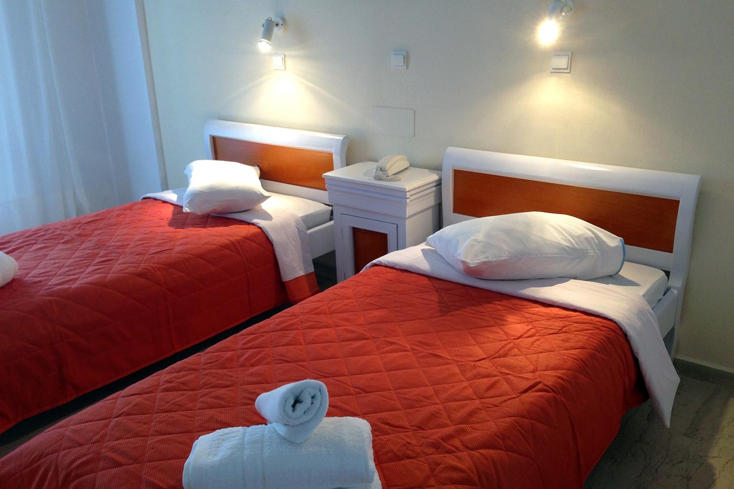 นิว ฮารูลา Hotel ฟิรา ภายนอก รูปภาพ