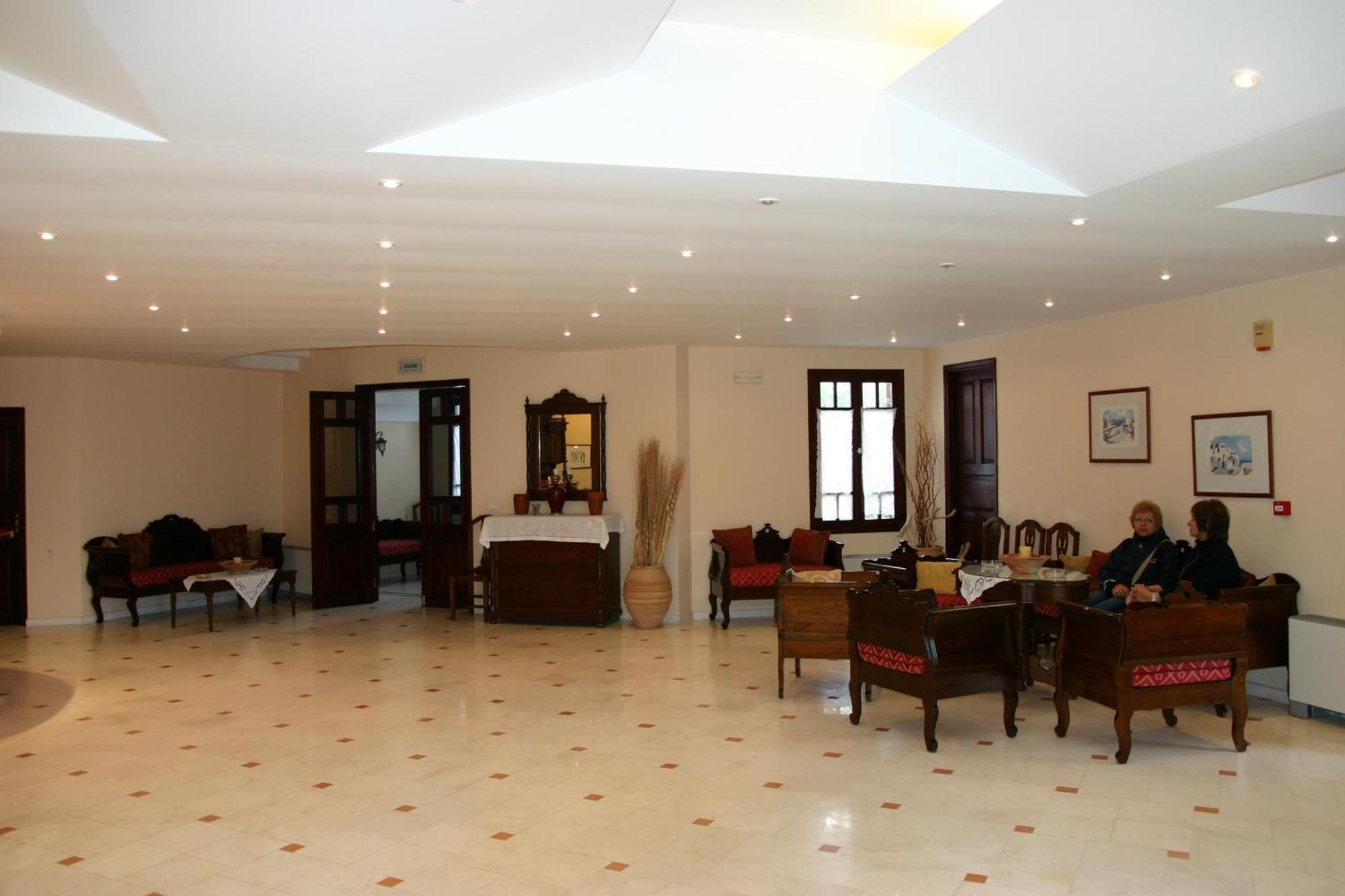 นิว ฮารูลา Hotel ฟิรา ภายนอก รูปภาพ