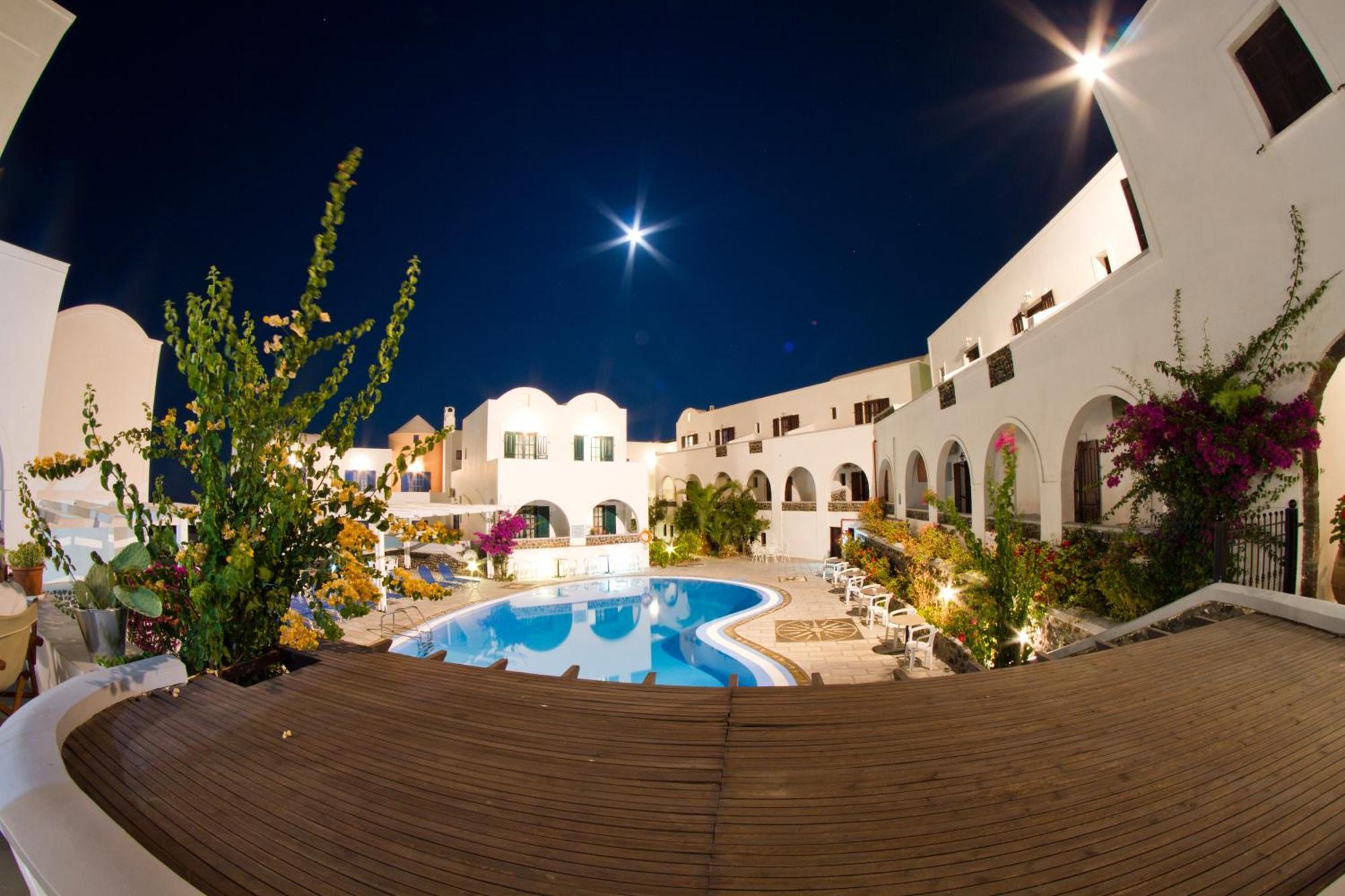 นิว ฮารูลา Hotel ฟิรา ภายนอก รูปภาพ