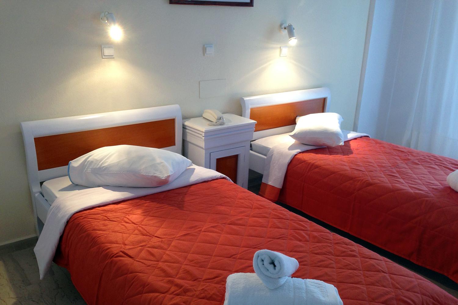 นิว ฮารูลา Hotel ฟิรา ภายนอก รูปภาพ