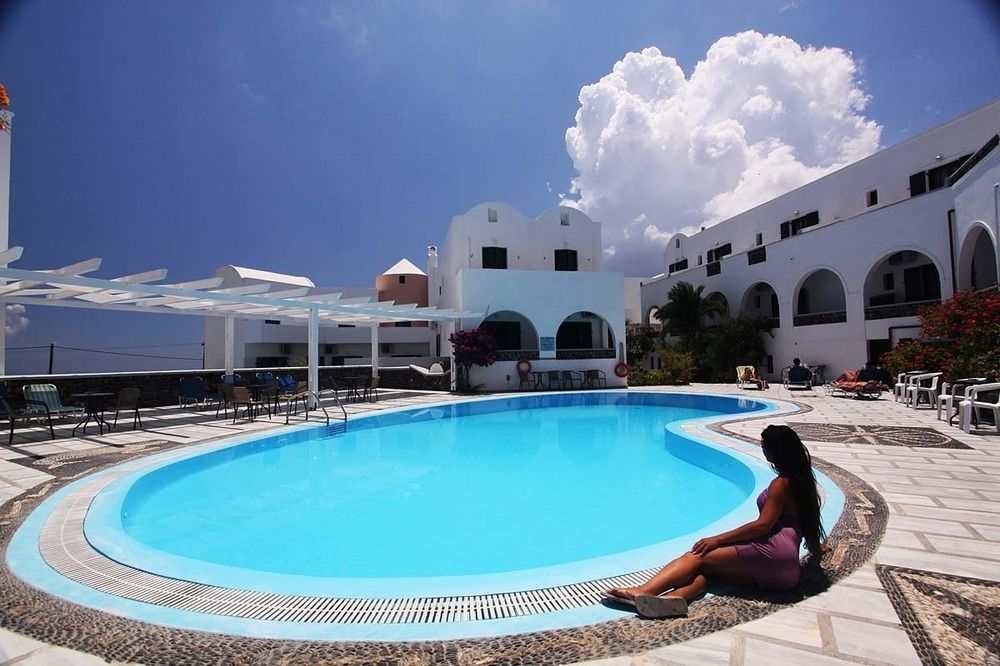 นิว ฮารูลา Hotel ฟิรา ภายนอก รูปภาพ