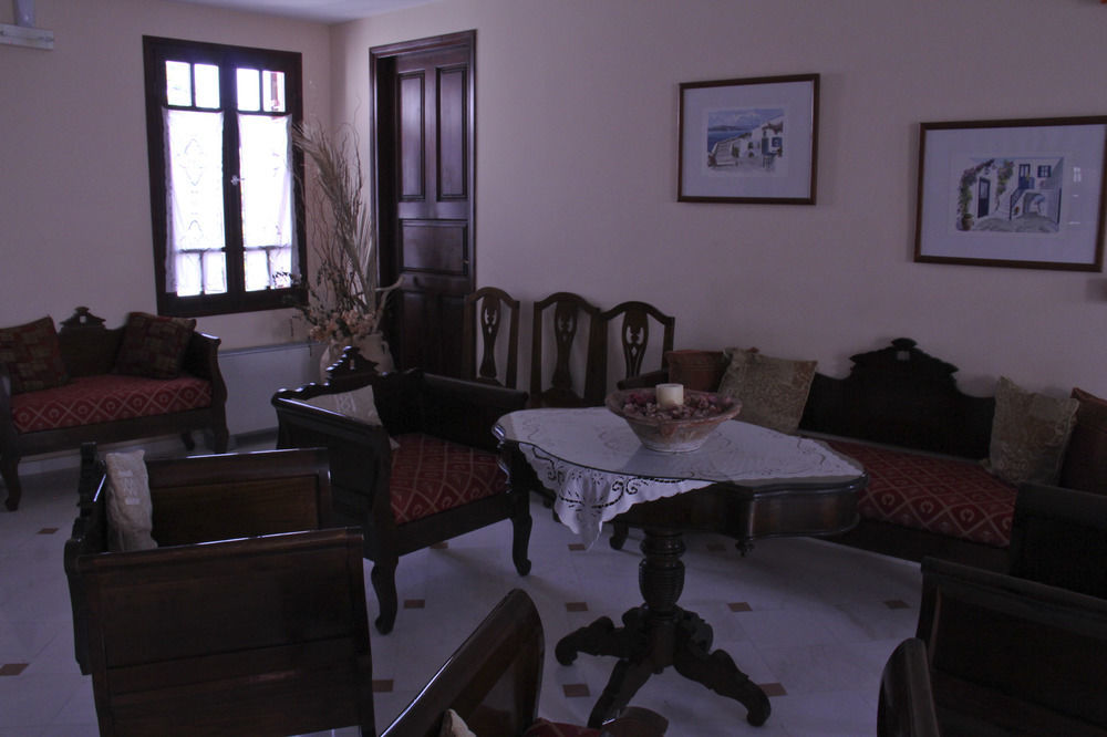 นิว ฮารูลา Hotel ฟิรา ภายนอก รูปภาพ