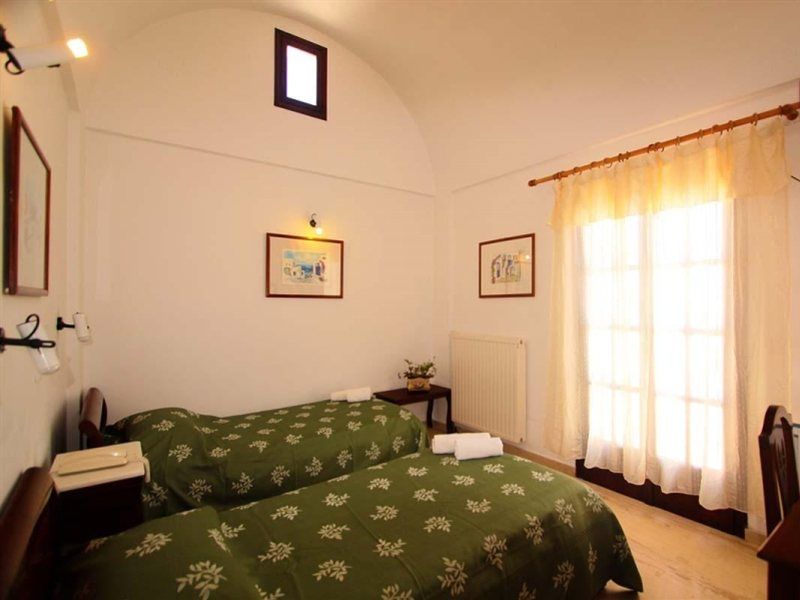 นิว ฮารูลา Hotel ฟิรา ภายนอก รูปภาพ